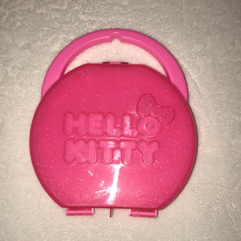 Hello Kitty Case